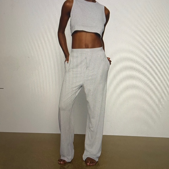 SKIMS Boyfriend Loose Lounge Pant in Light Heather Grey Size Medium - Picture 1 of 4